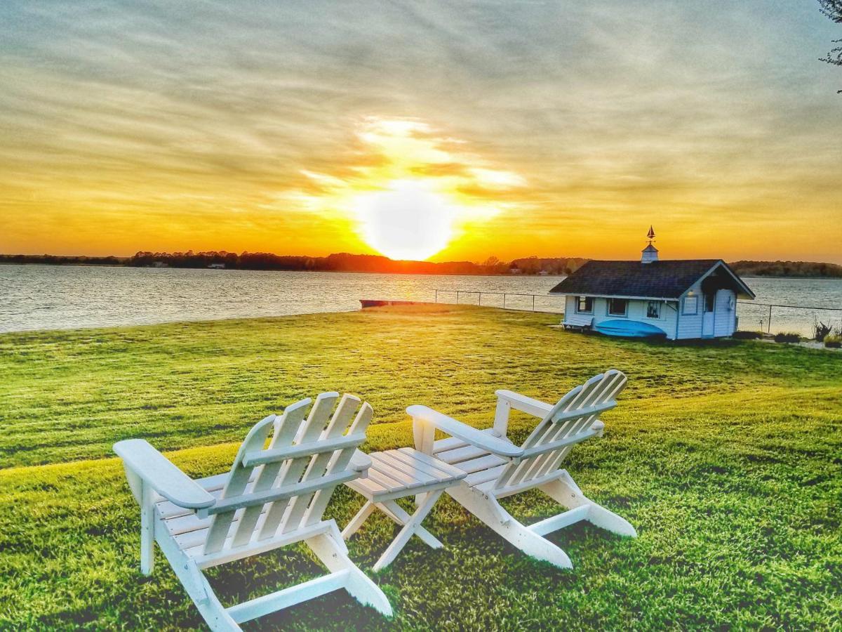 Sandaway Suites & Beach Oxford Bagian luar foto