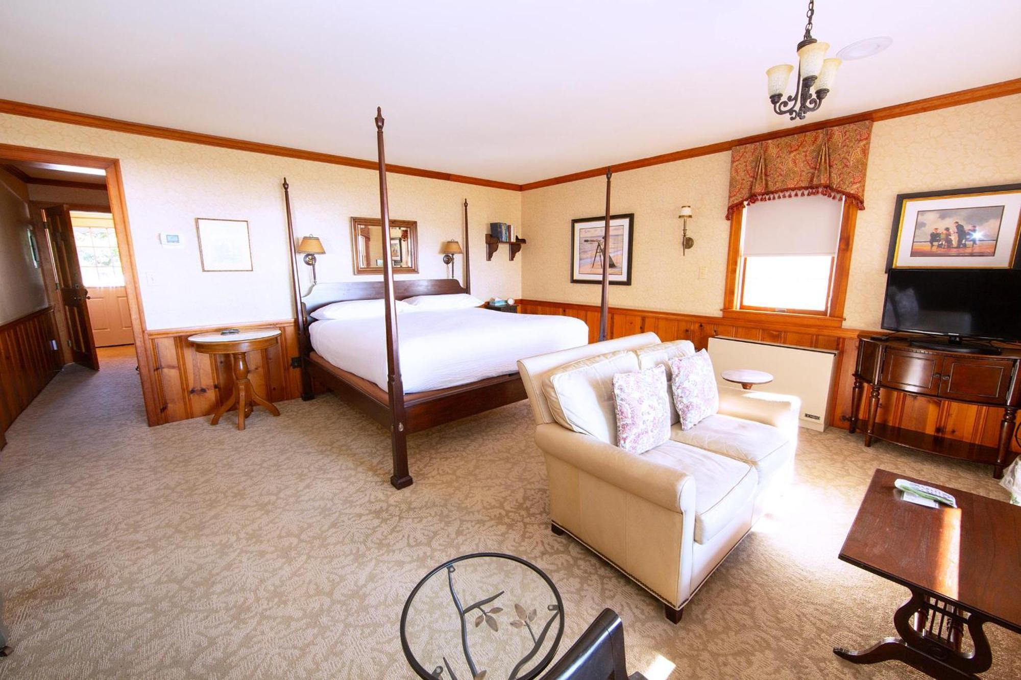 Sandaway Suites & Beach Oxford Bagian luar foto